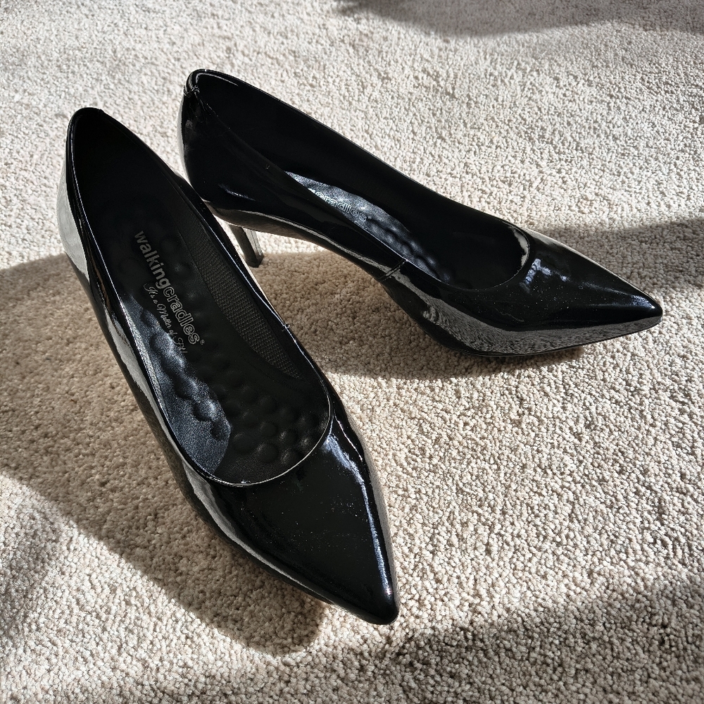 Walking Cradles Black Patent Leather Heels 9 WW